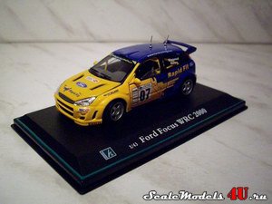 Масштабная модель автомобиля Ford Focus WRC (2000) фирмы Hongwell/Cararama 1:43.