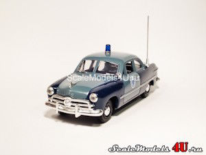 Scale model of Ford 1949 (Massachusetts State Police) produced by White Rose Collectibles.