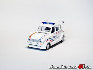 Scale model of Renault 4 Douanes produced by Mondo Motors.
