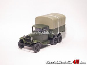 Масштабная модель автомобиля ГАЗ-ААА (1936-1943) матовый зеленый - серый тент фирмы Наш Автопром.