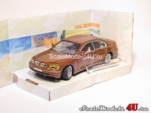 Масштабная модель автомобиля BMW 7 Series Openable фирмы Hongwell/Cararama.