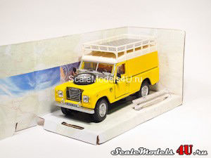 Масштабная модель автомобиля Land Rover series III 109 yellow truck safari (18) фирмы Hongwell/Cararama.