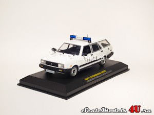Масштабная модель автомобиля Seat 131 Panorama Super Policia (1981) фирмы Altaya (Ixo).