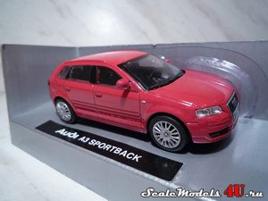 Масштабная модель автомобиля Audi A3 Sportback фирмы NewRay 1:43.