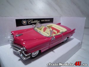 Масштабная модель автомобиля Cadillac Eldorado (1955) фирмы NewRay 1:43.