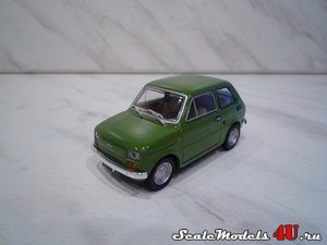 Масштабная модель автомобиля Fiat 126 фирмы Starline Models 1:43.