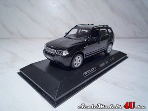 Scale model of BMW X3 produced by Welly 1:43.