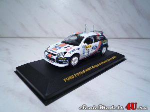 Масштабная модель автомобиля Ford Focus WRC Rallye de Monte Carlo 2001 фирмы Ixo 1:43.