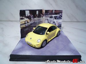 Масштабная модель автомобиля Volkswagen Beetle 1999 фирмы Vitesse.
