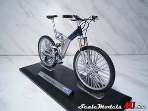 Scalemodel of bicycle Audi Design Cross by Welly.
