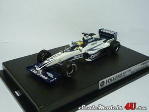 Масштабная модель автомобиля Williams F1 Team FW22 Ralf Schumacher фирмы Hot Wheels (Mattel).