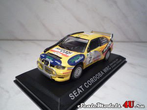 Масштабная модель автомобиля Seat Cordoba WRC (Safari Rally 2000) фирмы Altaya (Ixo).