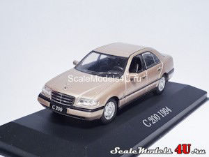 Масштабная модель автомобиля Mercedes-Benz C 200 (1994) фирмы Altaya (Ixo).