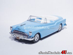 Масштабная модель автомобиля Buick Skylark Light Blue (1953) фирмы Matchbox.