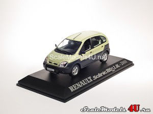 Масштабная модель автомобиля Renault Scenic RX4 2.0L (2000) фирмы Universal Hobbies.