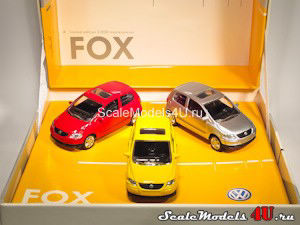 Масштабная модель автомобиля Volkswagen Fox Set фирмы Norev.