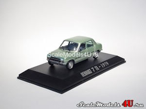 Scale model of Renault 7 TL (1979) produced by Universal Hobbies.