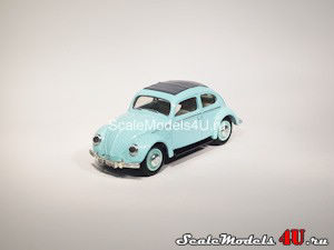 Масштабная модель автомобиля Volkswagen Beetle Deluxe Sedan Sky Blue (1951) фирмы Matchbox.