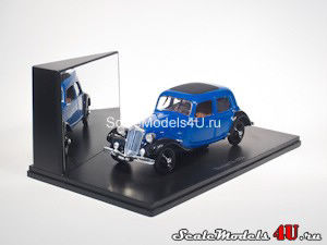Scale model of Citroen Traction 7A (1934) produced by Universal Hobbies.