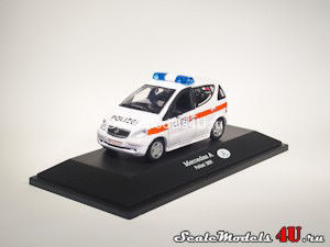 Масштабная модель автомобиля Mercedes Benz A-Class (Austrian police 2001) фирмы Hongwell/Cararama.