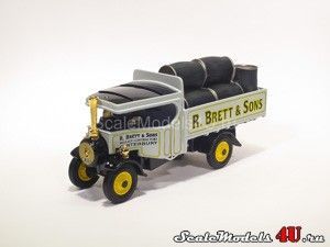 Масштабная модель автомобиля Foden Steam Lorry "R. Brett & Sons" (1922) фирмы Matchbox.