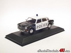 Scale model of Austin 1800 - Durham Police (1965) produced by Vanguards.