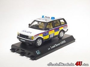 Масштабная модель автомобиля Land Rover Range Rover 4.6 HSE P38A UK Police (1995) фирмы Hongwell/Cararama.