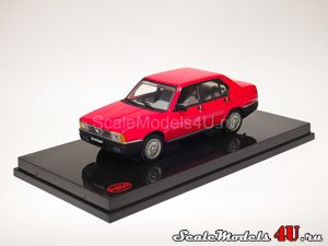 Масштабная модель автомобиля Alfa Romeo 90 Super Red (1986) фирмы Pego.