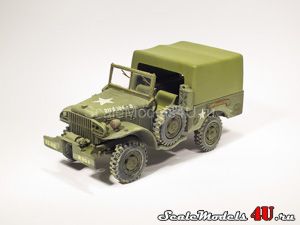 Масштабная модель автомобиля Dodge WC 51 Command Car - US Army - Liberation de Paris (1944) фирмы Corgi.