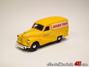 Scale model of Austin A40 "Dinky Toys" (1953) produced by Matchbox.