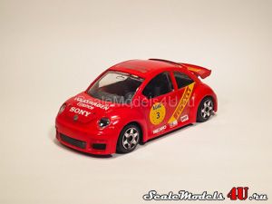 Scale model of Volkswagen New Beetle Cup produced by Bburago.