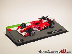 Масштабная модель автомобиля Ferrari F2002 #1 - Michael Schumacher (2002) фирмы Altaya (Ixo).